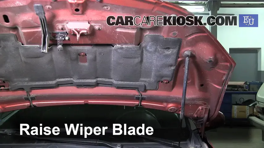 2009 Renault Megane Privilege dCi 1.5L 4 Cyl. Turbo Diesel Windshield Wiper Blade (Front) Replace Wiper Blades